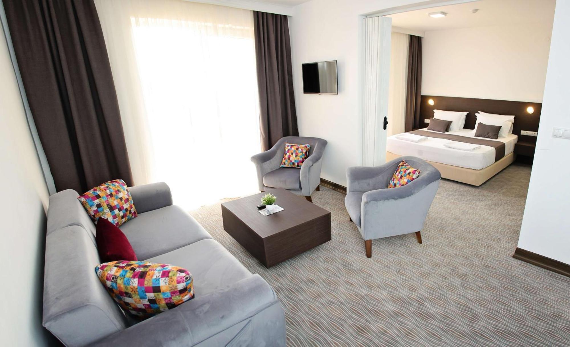Bosphorus Hotel Aleksinac Eksteriør bilde