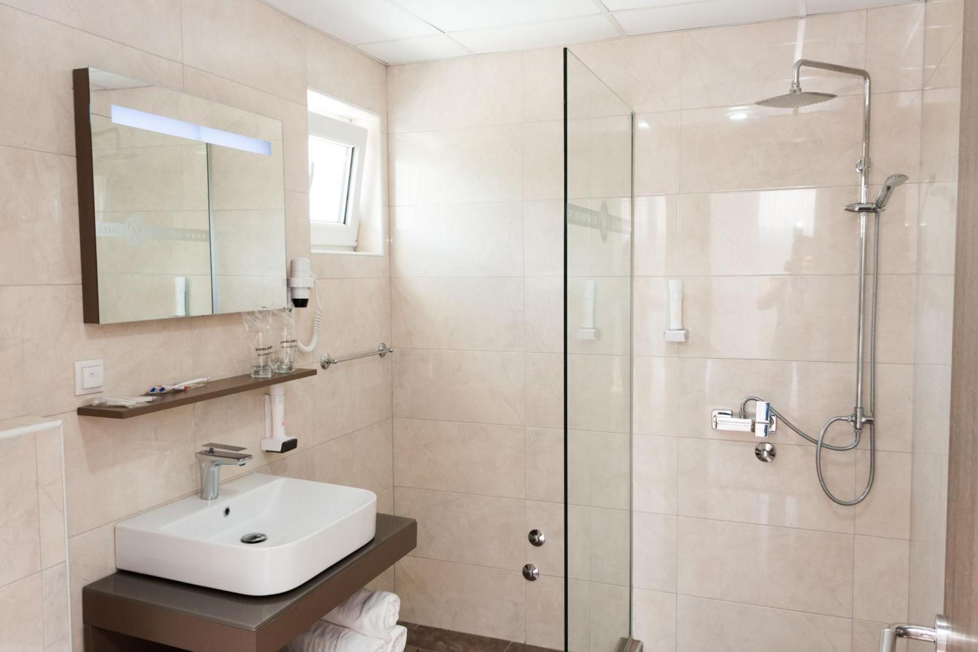 Bosphorus Hotel Aleksinac Eksteriør bilde
