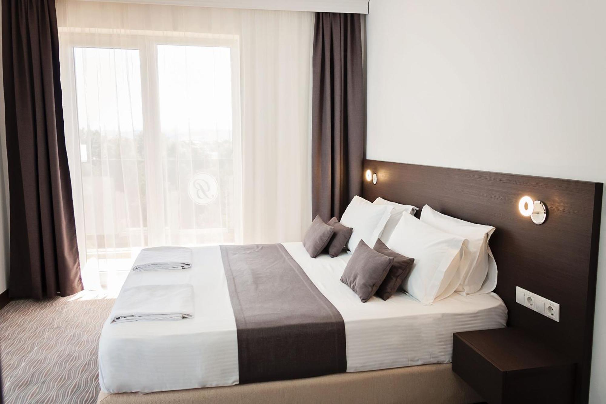 Bosphorus Hotel Aleksinac Eksteriør bilde