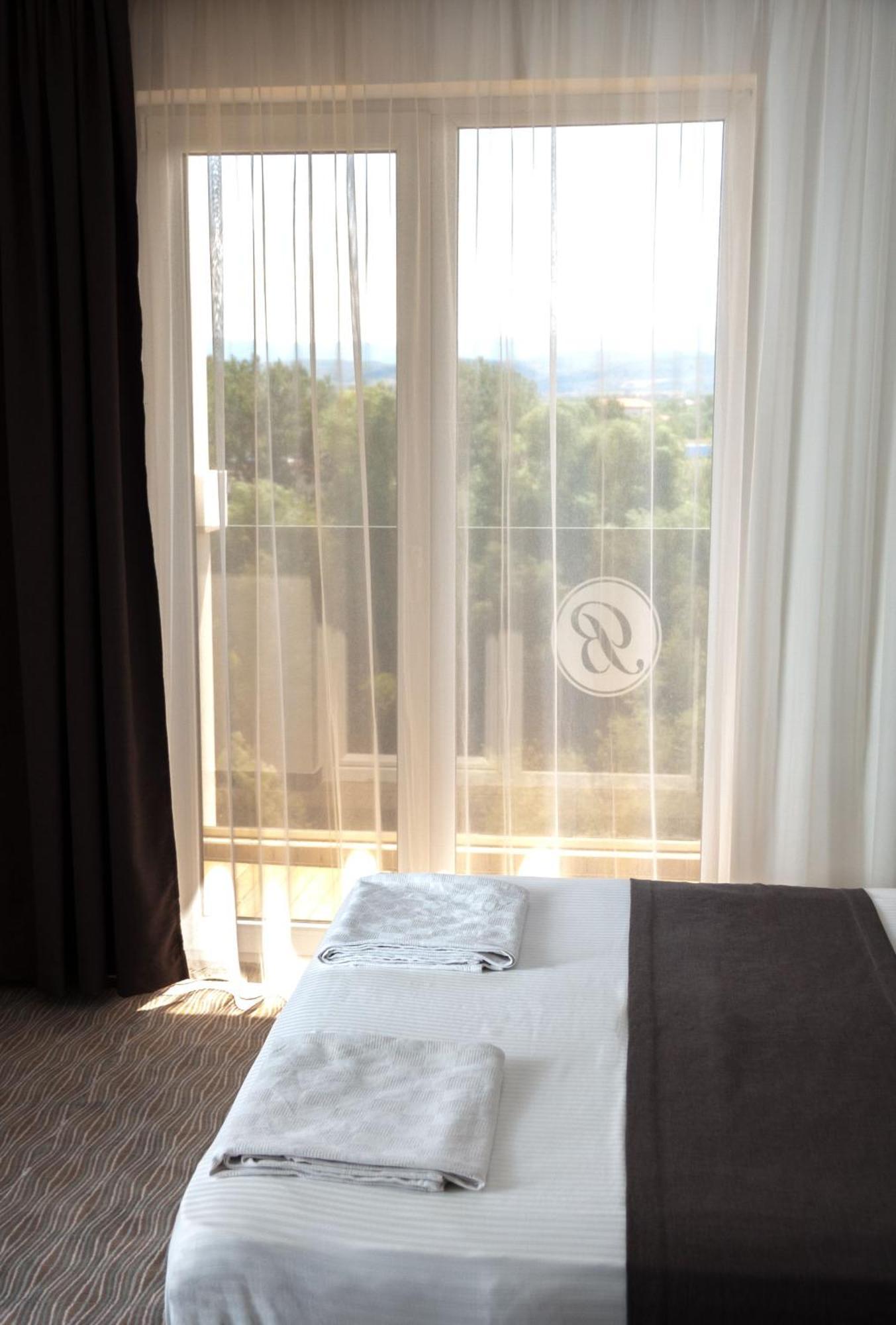 Bosphorus Hotel Aleksinac Eksteriør bilde