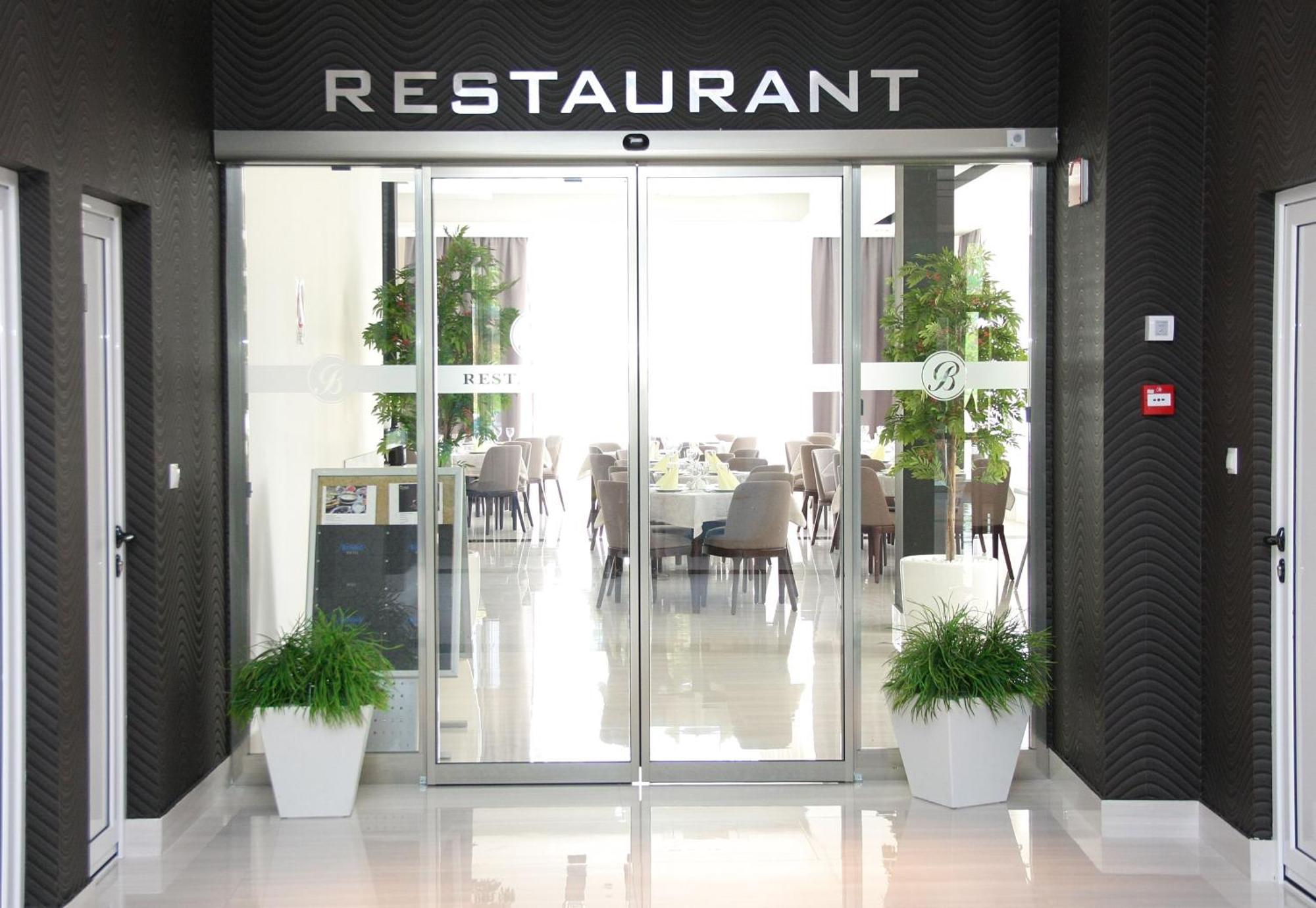 Bosphorus Hotel Aleksinac Eksteriør bilde